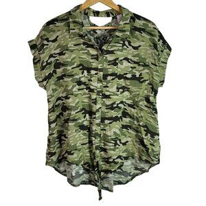 No Boundaries Camo Top Green XL 15 Button Collar Cuff Sleeve Front Tie Cage Back